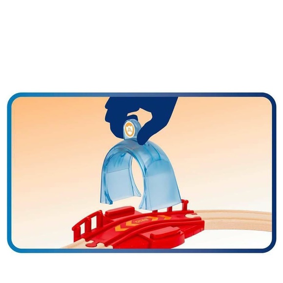Brio 33976 SmartTech Sound Rescue Action Tunnel Kit - Picture 5 of 8